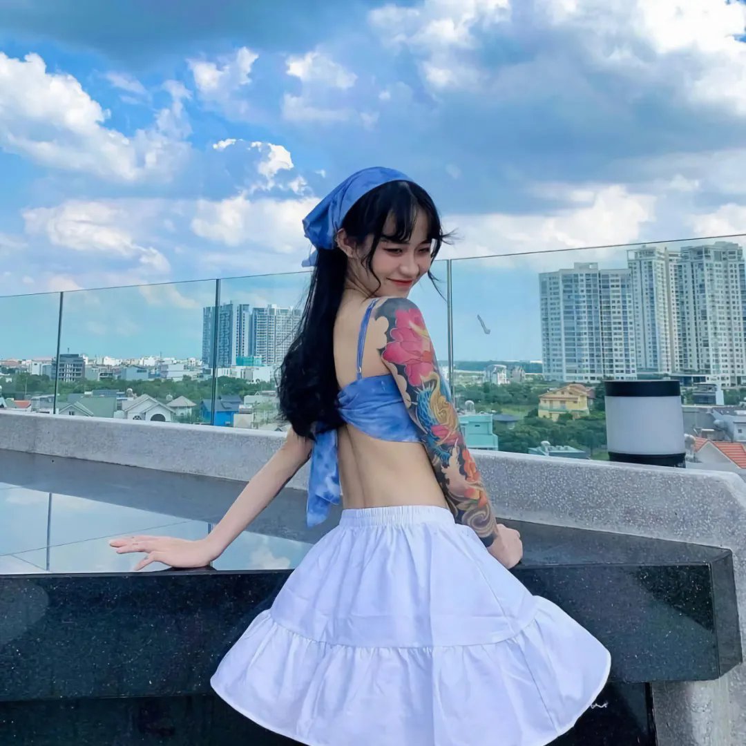 怪异少女神隐