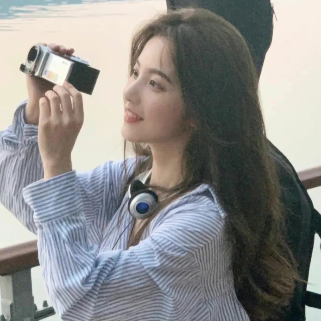 告密者：黑暗中生活的野兽们